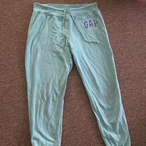 Gap sweatpants